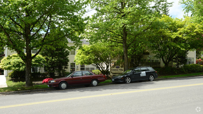 Primary Photo - Crown Villa