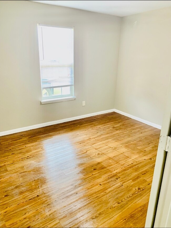 Building Photo - 4005 County Rd 34