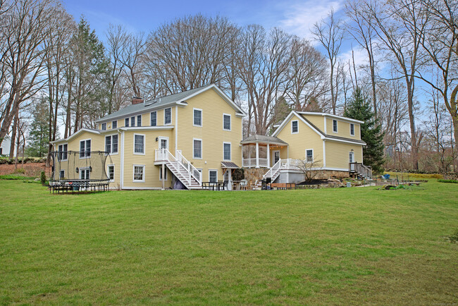 Building Photo - 263 North St