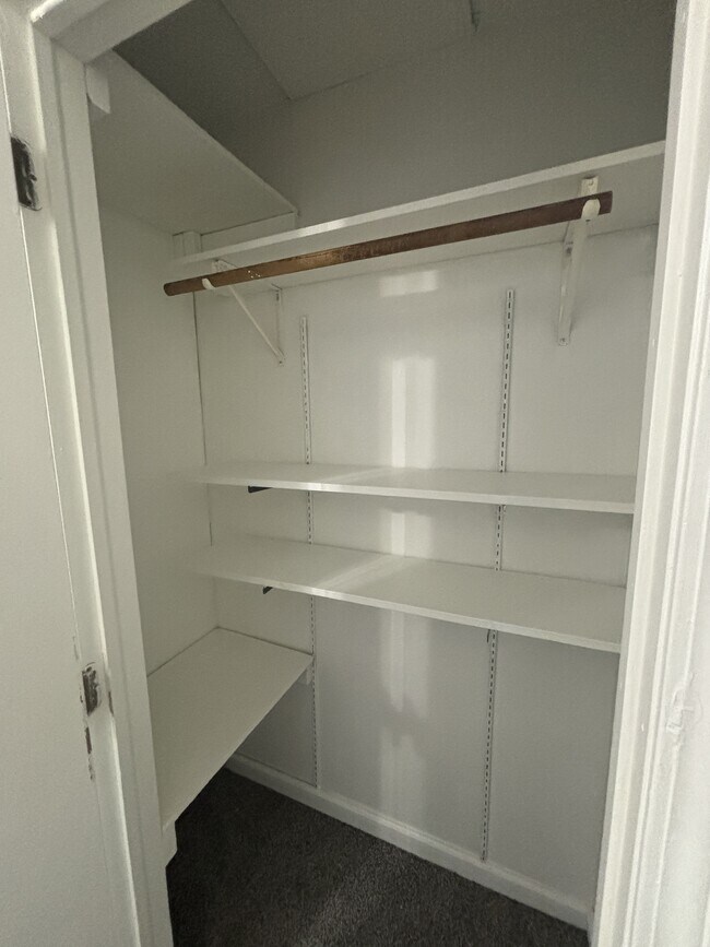 Building Photo - 53 E 300 N