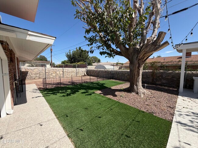 Building Photo - 8500 Edgemere Blvd