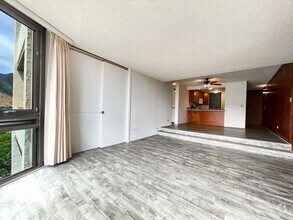 Building Photo - Panoramic Views from Hawaii Kai Condo