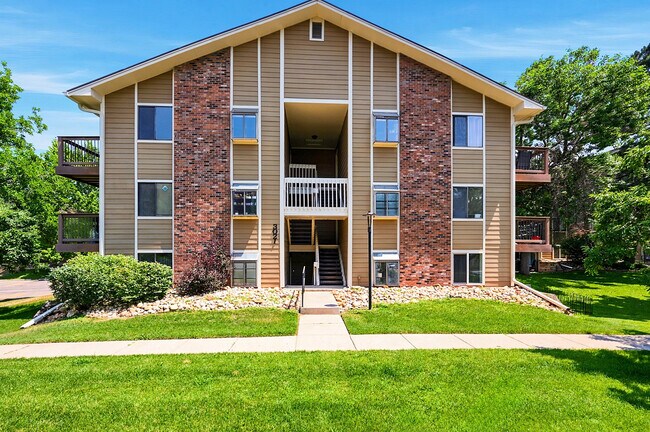 Building Photo - 3021 S Ursula Cir
