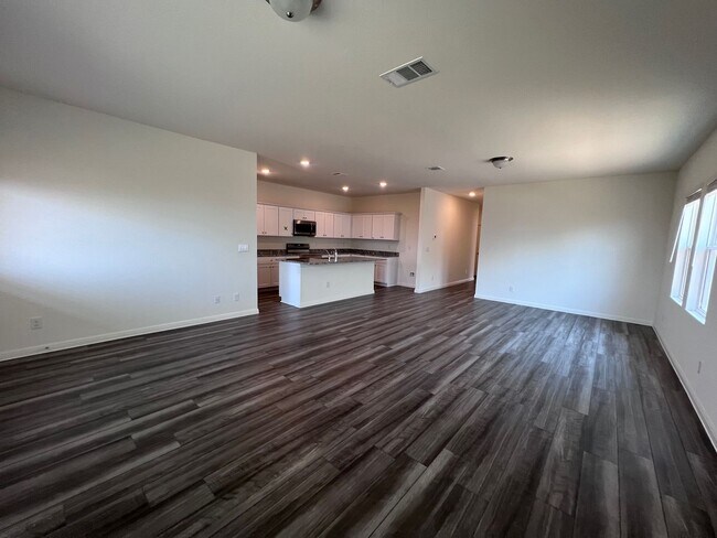 Building Photo - 130 Rubrum Rd