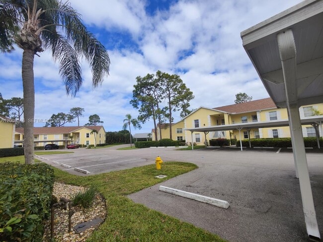 Building Photo - 2668 Kings Lake Blvd