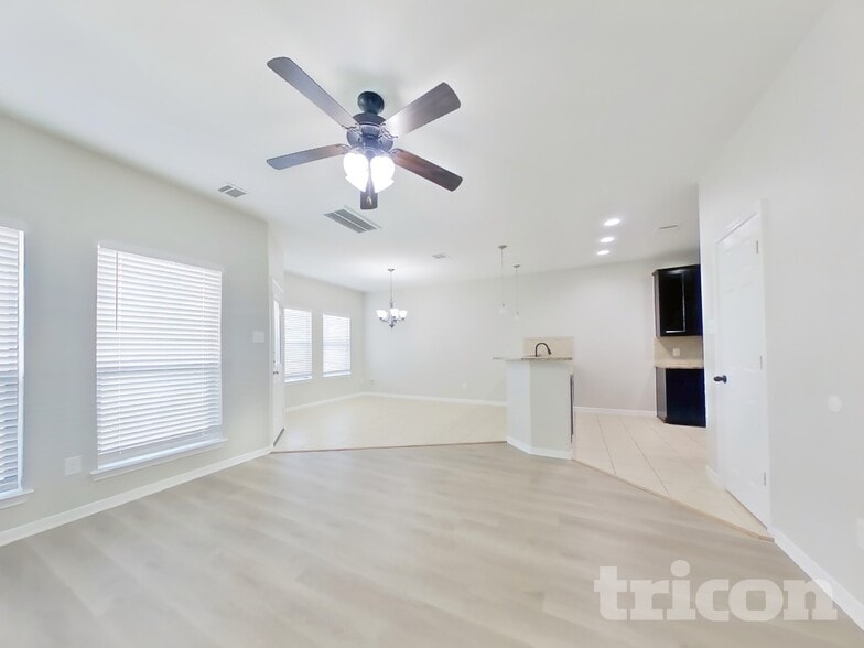 Building Photo - 6706 Honey Harvest Ln