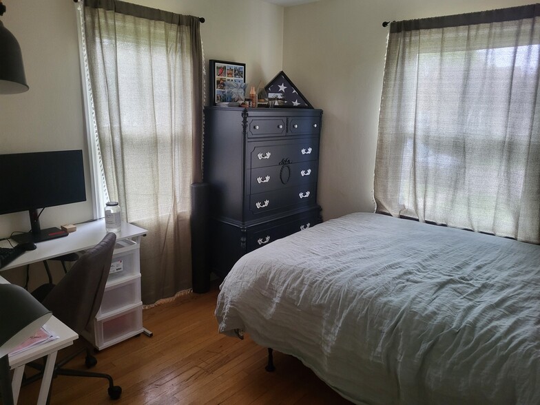 Bedroom 3/office - 226 North Ave
