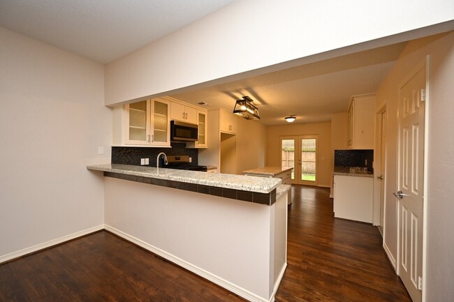 Building Photo - 1511 Apple Park Dr