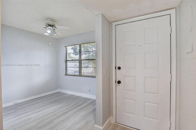 Building Photo - 701 SW 128th Ave