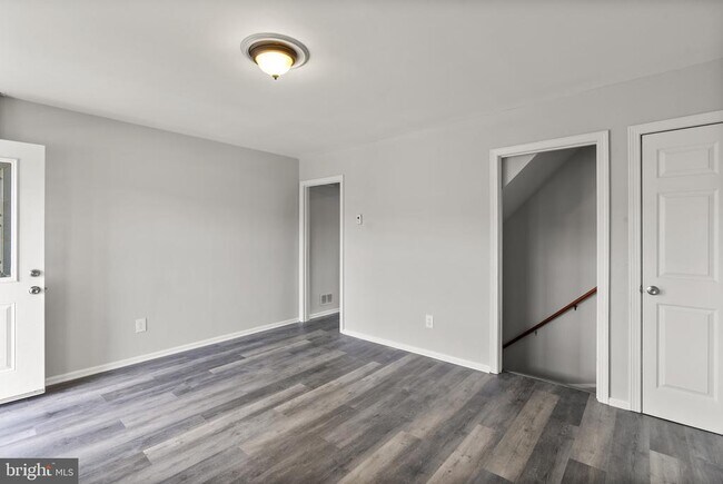 Building Photo - 8059 Gray Haven Rd