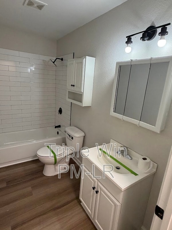 Building Photo - 107 Juniper Pl