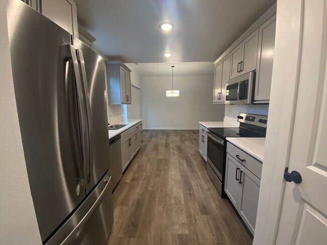 Building Photo - $2,300 | 3 Bedroom, 2.5 Bathroom Apartment | Pet Friendly* | Available for August 1st, 2026 Move In!
