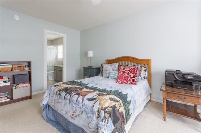 Building Photo - 6300 Redgate Ct