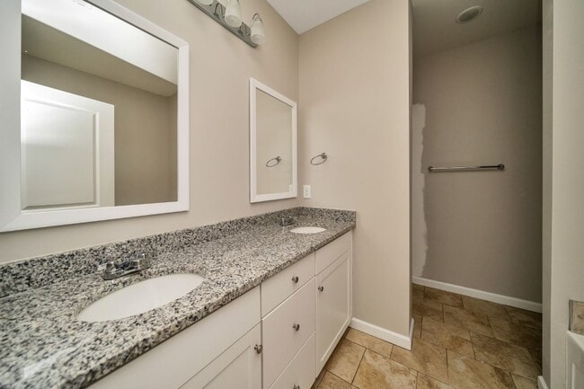 Building Photo - So Much Space in Hueytown – Beautifully Renovated & Move-In Ready!