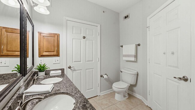 Building Photo - 4551 Strutfield Ln