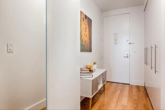 Building Photo - 4 bedroom in New York NY 10038