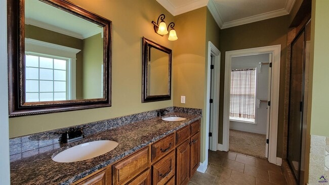 Building Photo - 105 Fortune Way