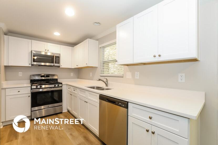 Building Photo - 694 Stoneside Dr
