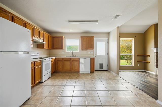 Building Photo - 100 Pinnacle Cir