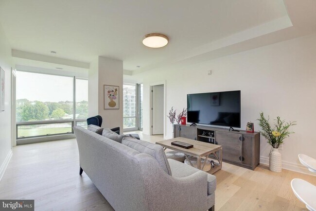 Building Photo - 2501 M St NW