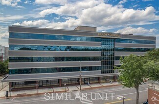 Building Photo - 1230 Elm St