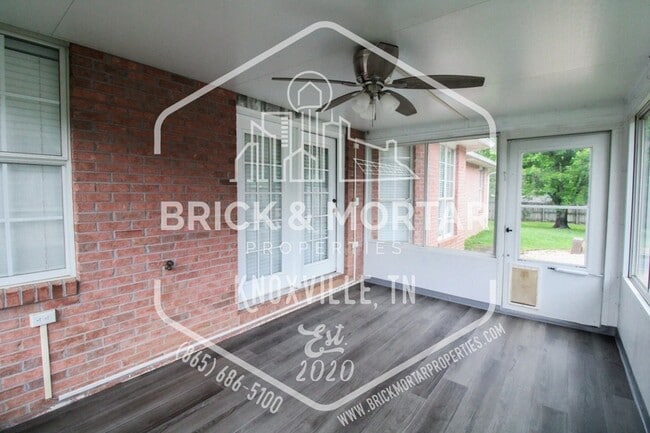 Building Photo - 1006 Davinci Ln