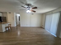 Building Photo - 6620 Willow Pointe Dr NW