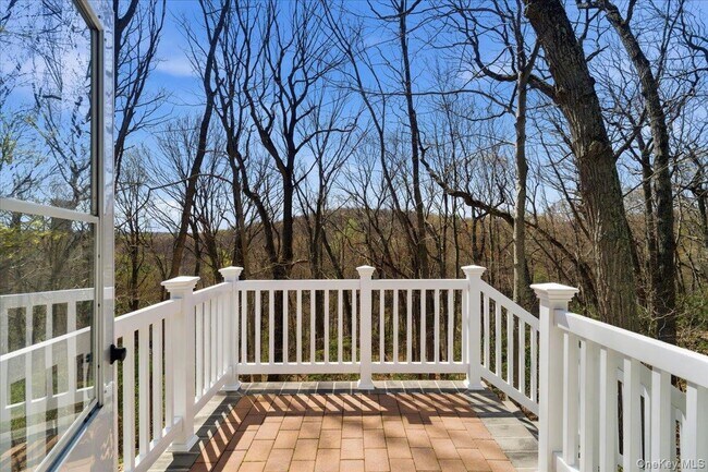 Building Photo - 263 Oyster Bay Road
