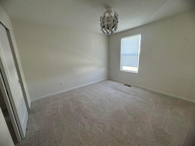 Building Photo - 1375 Theodore Dr