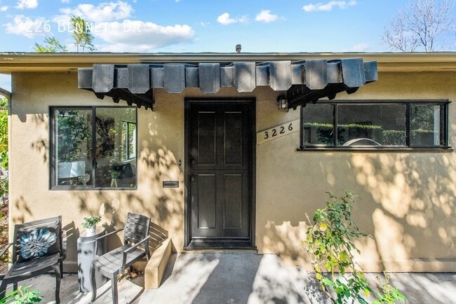Building Photo - 3226 Bennett Dr