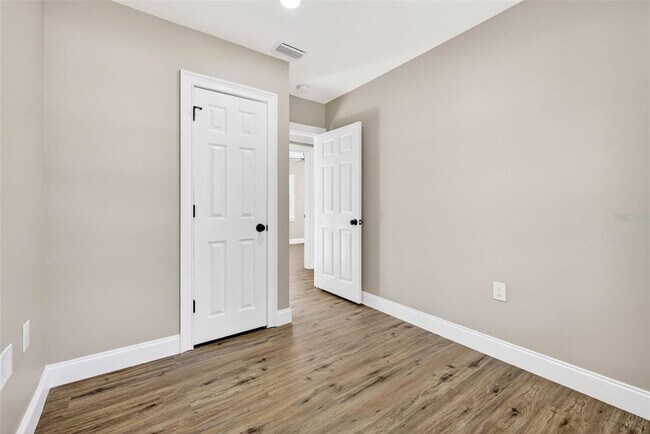 Building Photo - 3620 E Tampa Cir