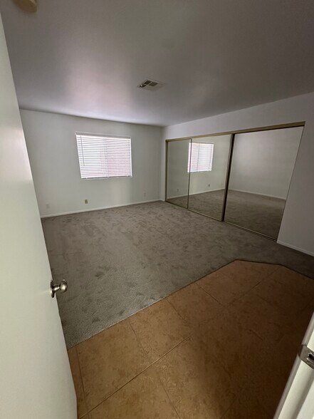 Building Photo - 874 Mesquite Springs Dr