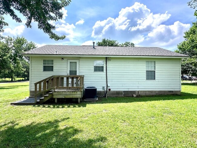 Building Photo - Charming 3 Beds 1 Bath-Muskogee