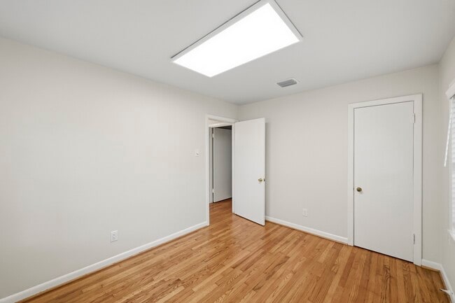 Building Photo - 5109 Nina Lee Ln