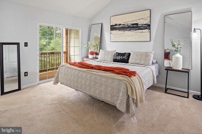 Building Photo - 7530 Stonehouse Run Dr