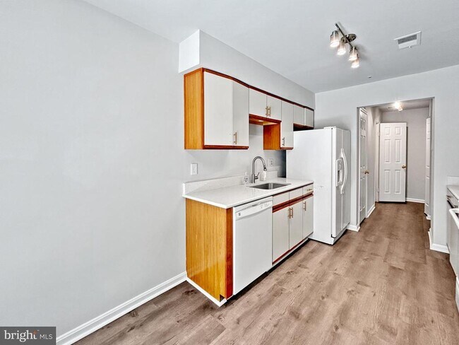 Building Photo - 19008 Amarillo Dr