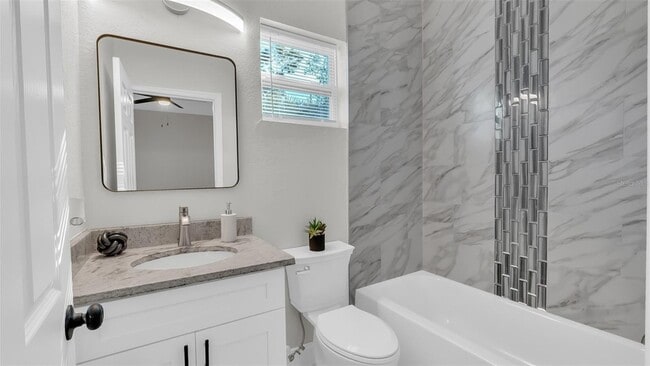 Building Photo - 1901 31st St S