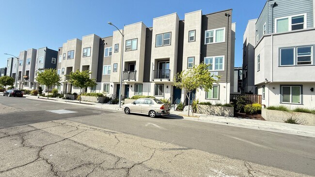 Building Photo - 1672 17th St