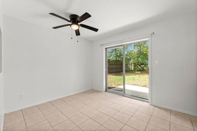 Building Photo - 133 Sunrise Cir