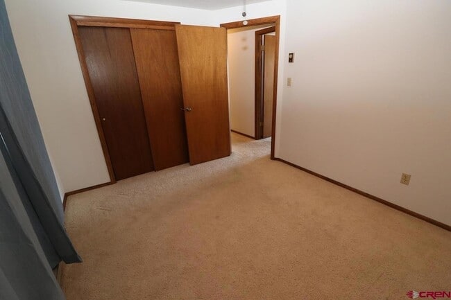 Building Photo - 2305 Pelota Dr