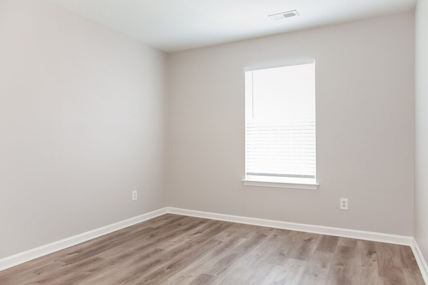 Building Photo - 5109 Livermore Ln