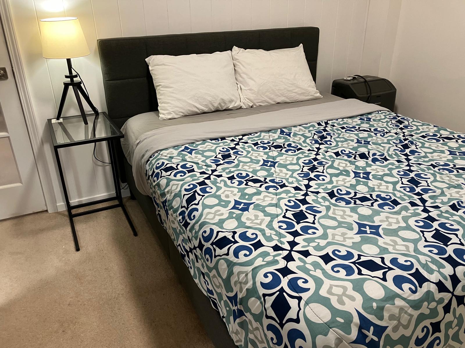 Queen bed with high quality spring mattress and memory foam pillow top - 8200 E Jefferson Ave
