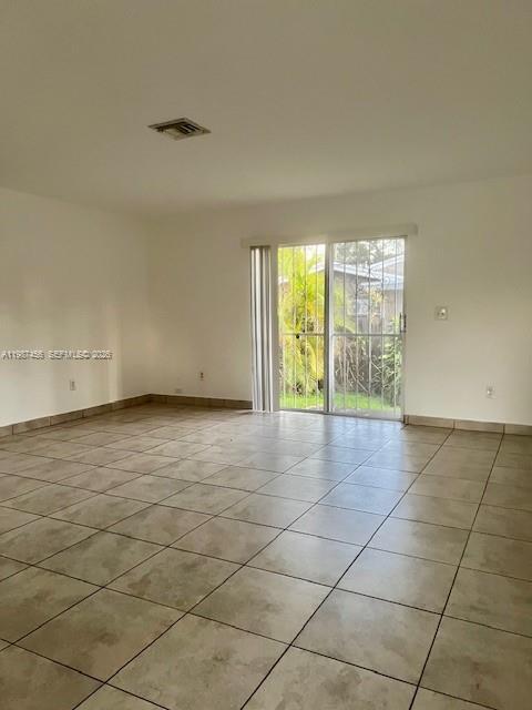 Building Photo - 2746 Johnson St