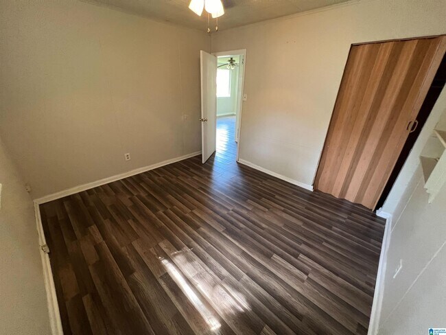 Building Photo - 1405 Woodward Rd