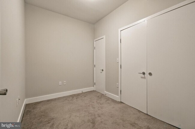 Building Photo - 1435 Chapin St NW