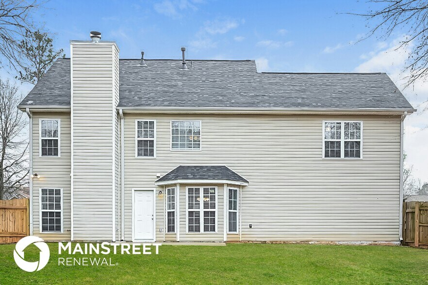 Building Photo - 604 Longstreet Ln
