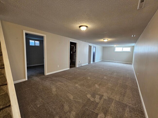 Building Photo - Welcome home to this maintained 4-bedroom, 2-bath Home in 80909!