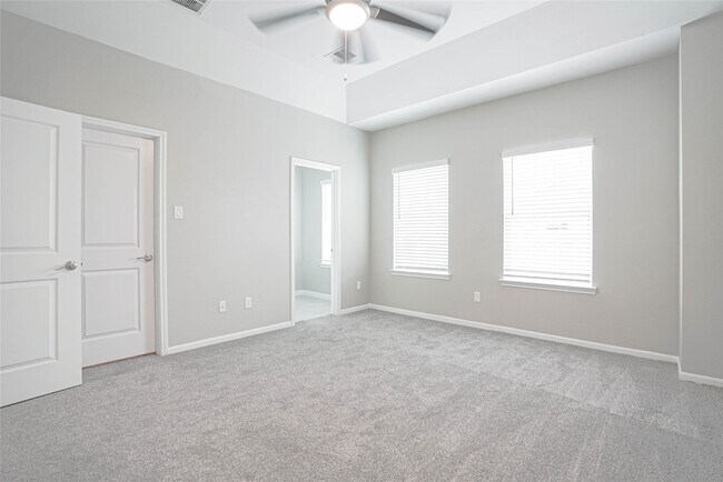 Building Photo - 4510 Dorado Dr