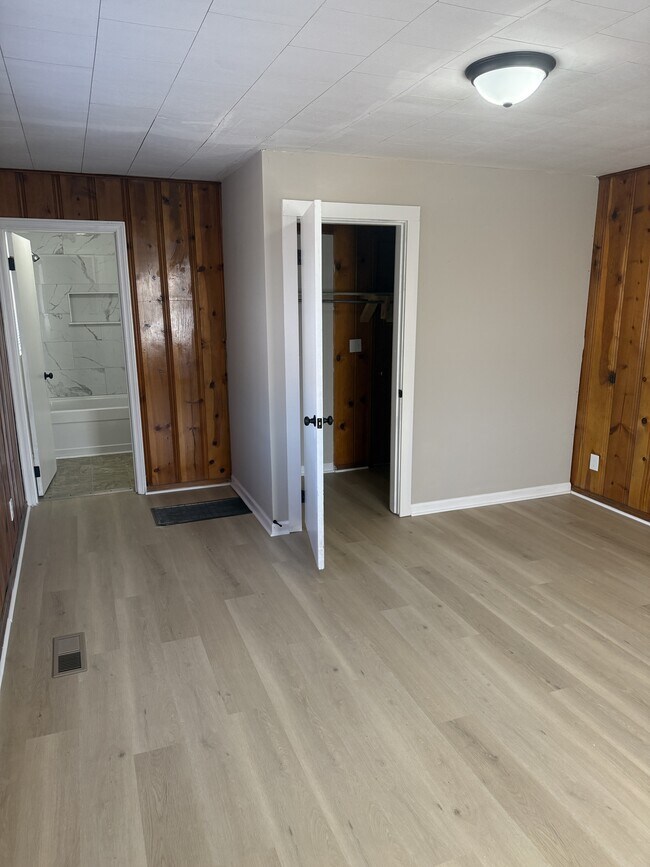 Building Photo - 4303 14th Ave