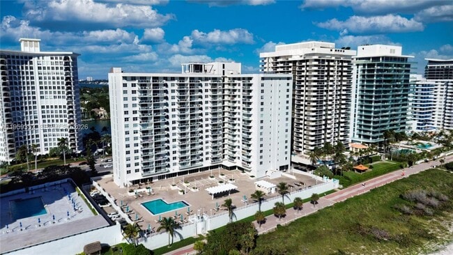 Building Photo - 5701 Collins Ave